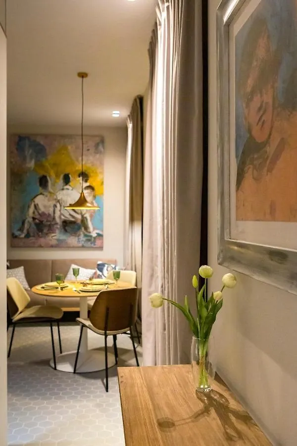 Calderon Suite En El Casco Antiguo Malaga Apartment